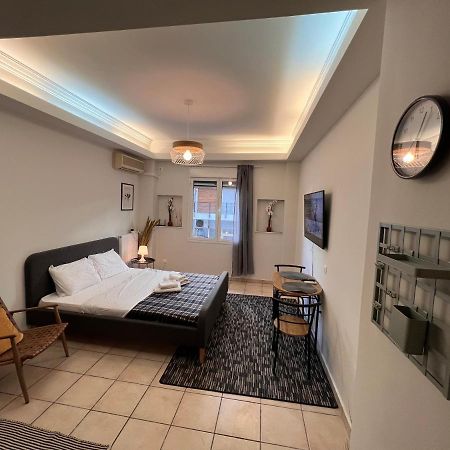 Wsd Rizari Apartment Hotel Атина Екстериор снимка