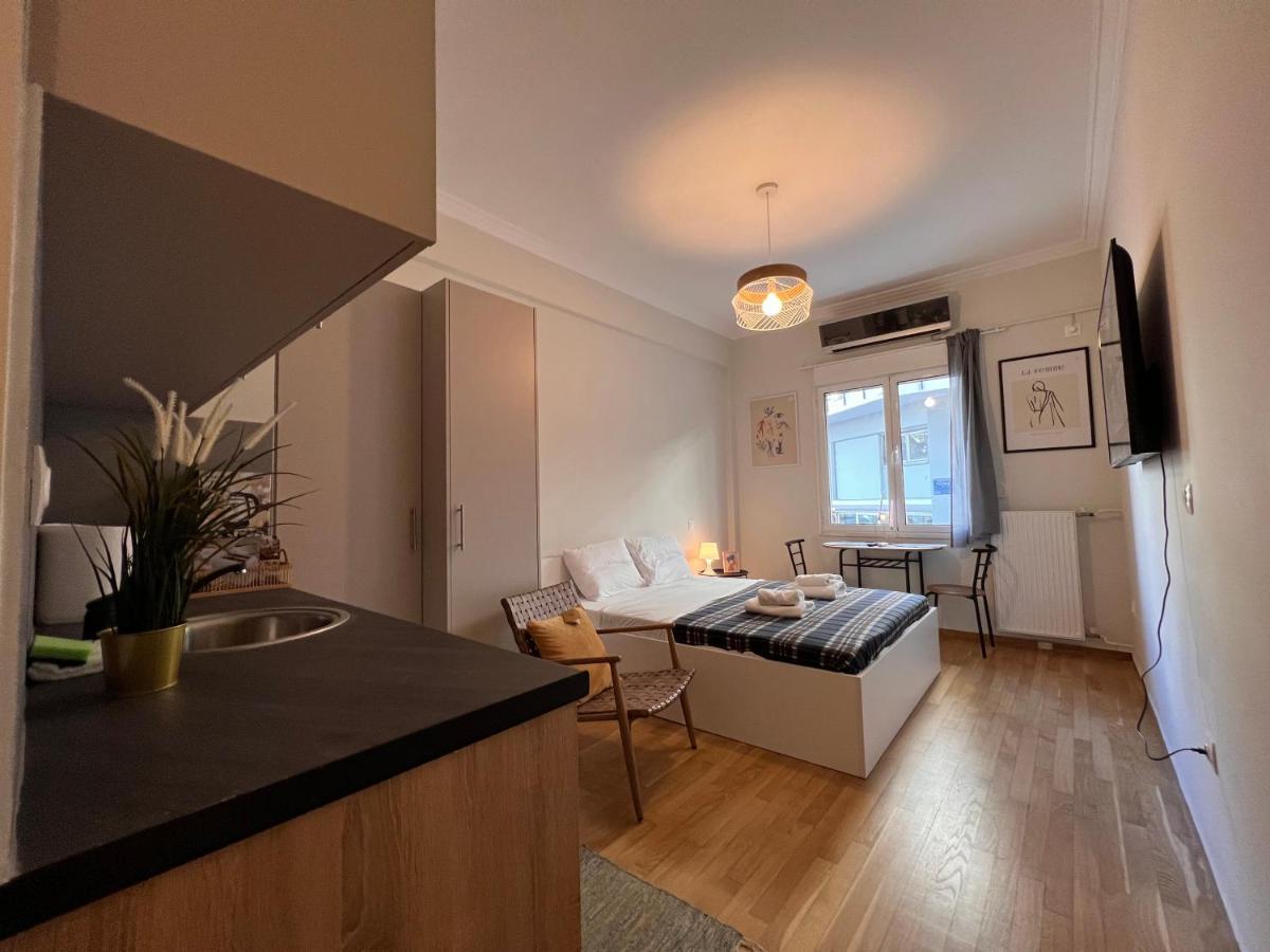 Wsd Rizari Apartment Hotel Атина Екстериор снимка